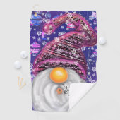 Happy Gnome in het Paarse Pet Zingt een kerstlied Golfhanddoek (Insitu)