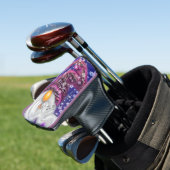 Happy Gnome in het Paarse Pet Zingt een kerstlied  Golfheadcover (Insitu)