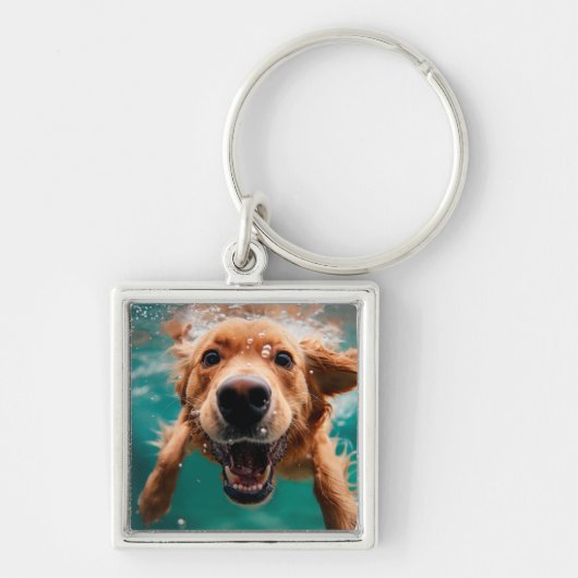 Happy Golden Retriever zwemmen onder water Sleutelhanger (Voorkant)