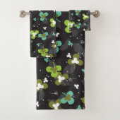Happy Green Clover laat Art Pattern II Bad Handdoek (Insitu)
