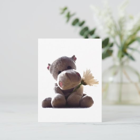 Happy Grey Hippo Holding Daisy, Schattigee liefdes Briefkaart (Staand voorkant)