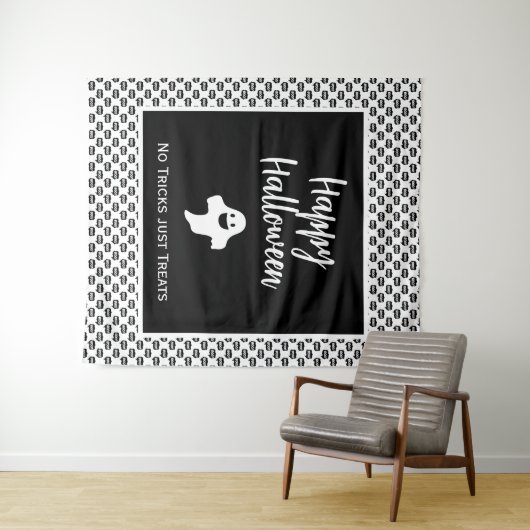 Happy Halloween geest boo, geen trucs behandelen a Wandkleed (In Situ (horizontaal))