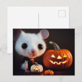 Happy Halloween. Kleine niedliche Maus mit Kürbis. Briefkaart (Voorkant / Achterkant)