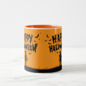 Happy Halloween:Mug with Mysterious Silhouette Tweekleurige Koffiemok (Center)