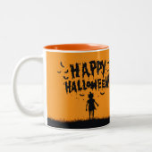 Happy Halloween:Mug with Mysterious Silhouette Tweekleurige Koffiemok (Links)