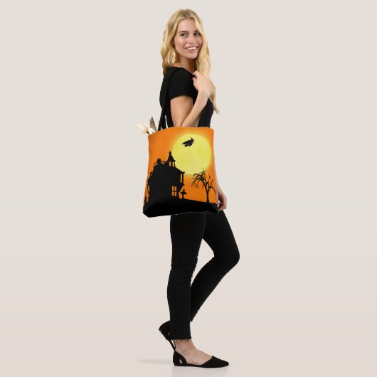 Happy Halloween Silhouette Landscape Tote Bag (Op model)