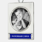 Happy Hanukkah. Aangepaste foto Hanukkah Verzilverd Banner Ornament (Links)