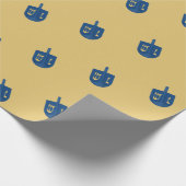 Happy Hanukkah Blue Dreidels op Elegant Golden Cadeaupapier (Hoek)