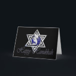 Happy Hanukkah Decorated Star of David Kaart<br><div class="desc">U kunt de zwarte kleur van de achtergrond wijzigen in elke gewenste kleur. Klik op de aanpassingseigenschap rechts van dit om te beginnen. Ook, is deze kaart leeg binnen klaar voor u om uw eigen persoonlijk bericht toe te voegen... . © 2004-2013 MarloDee Design www.marlodeedesigns.com: Alle rechten voorbehouden. Alle benodigde...</div>
