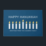 Happy Hanukkah | Eenvoudige en moderne kaarsengroe Deurmat<br><div class="desc">Dit is een eenvoudig,  minimalistisch en modern ontwerp van de Menorah- of tempelkandelaars.</div>