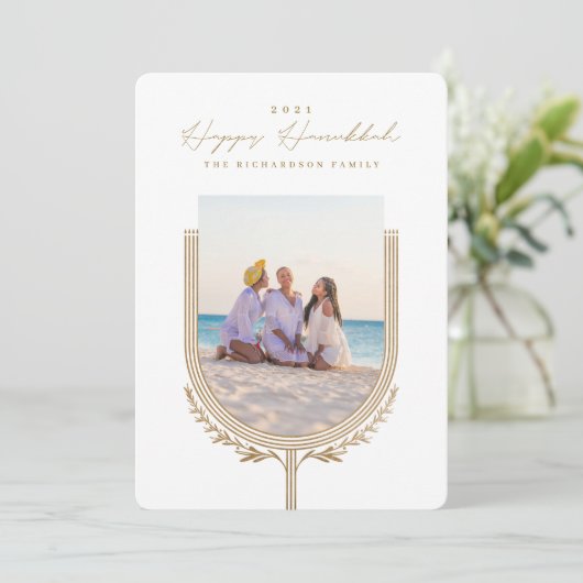 Happy Hanukkah Elegant Golden Menorah Photo Arch Feestdagenkaart (Staand voorkant)
