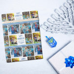 Happy Hanukkah-foto Collage Beauful Blue Custom Cadeaupapier<br><div class="desc">Dit schattige,  moderne Happy Hanukkah-verpakkingsdocument bevat een stijlvolle lay-out van vier familiefoto's op een witte achtergrond met  blauwe typografie. Deze prachtige kinder foto van de cadeauomslag van Chanukah bevat de foto-collage van je eigen kind met je boodschap en familienaam.</div>