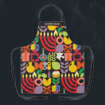 Happy Hanukkah gepersonaliseerde Menorah Latkes St Schort<br><div class="desc">Laat Bubbie (of wie dan ook!) deze Hanukkah / Chanoeka glimlachen en maak het familiefeest helderder met onze Hanukkah / Chanoekah gepersonaliseerde moderne Geometrische Aprons. Menorah, Potato Latkes, Dreidels, Donuts, Stars & Olijfolie... Jewish Hanukkah Symbols - ze zijn hier allemaal! Editable Hebreeuws leest 'Chanukah Sameach' - Happy Chanukah. Happy Hanukkah...</div>