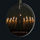 Happy Hanukkah Menorah Burning Candles Elegant Keramisch Ornament<br><div class="desc">Happy Hanukkah Gift Menorah Burning Candles Elegant Ceramic Ornament,  u kunt de tekst wijzigen of verwijderen</div>