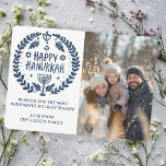 Happy Hanukkah Menorah Hand getrokken CUSTOM FOTO Feestdagenkaart<br><div class="desc">Prettige feestdagen Sweet HANUKKAH thema krans tekening om iemand te wensen! Voeg je eigen foto toe! Klik op "personaliseren" om uw eigen foto toe te voegen. U kunt ook tekst toevoegen aan de voor- of achterkant. Kijk in mijn shop voor meer opties. Ook beschikbaar als digitale download om direct te...</div>