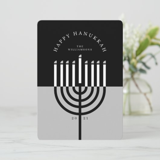Happy Hanukkah Modern Menorah Candle Black & Grey Feestdagenkaart (Staand voorkant)