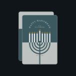 Happy Hanukkah Modern Menorah Candle Blauwgroen Bl Feestdagenkaart<br><div class="desc">Happy Hanukkah, stuur je Hanukkah-wensen naar je familie en vrienden met onze mooie en moderne, aanpasbare vakantiekaart. Ons ontwerp kenmerkt onze moderne menorakaars. Er wordt een modern blauwgroen blauw en blauw-grijs kleurenpalet gebruikt. "Happy Hanukkah" is geschreven in een modern lettertype en boog rond de menorakaars. Aanpassen met jaar- en familiehandtekening....</div>