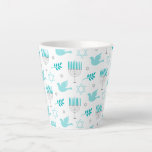Happy Hanukkah moderne ster van David Menorah Latte Mok<br><div class="desc">Het ontwerp van de Chanoeka feestdagen heeft een sprankelende blauwe achtergrond met een menora en davidster #hanukkah #chanukah #feestdagen #menorah #starofdavid #jewish #home #coffee #mokken #coffeemugs #coffeelovers #gifts #drinkware #kitchen</div>