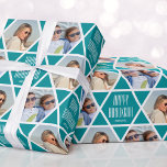 Happy Hanukkah-naam Foto's Star Pattern Turquoise Cadeaupapier<br><div class="desc">Maak je Chanoeka cadeau extra speciaal met dit gepersonaliseerde feestelijke inpakpapier. Met twee van uw favoriete foto's ingelijst in een naadloos sterrenpatroon. Gemakkelijk te vervangen door uw eigen aangepaste begroeting en naam. Dit veelzijdige ontwerp is ideaal voor veel verschillende gelegenheden, waaronder Chanoeka, verjaardagen, feestdagen, nieuw huis en meer! Wordt geleverd...</div>