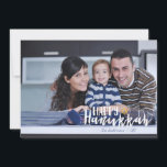Happy Hanukkah Star van David Holiday Fotokaart Feestdagenkaart<br><div class="desc">Stijlvolle en schattige Happy Chanoeka Star of David Holiday Photo Card is perfect voor al uw vrienden en familie dit vakantieseizoen. Pas de tekst aan met uw familienaam en het jaar en wissel het afbeelding uit voor een foto van uw kind,  huisdier of de hele familie.</div>