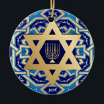 Happy Hanukkah. Start van David Custom Year Keramisch Ornament<br><div class="desc">Happy Hanukkah. Gold Foil Star van David en Menorah design Hanukkah Gift Ornamenten met een gepersonaliseerd jaar. Overeenkomende kaarten en geschenken die beschikbaar zijn in de joodse Feestdagen / Hanukkah-categorie van onze winkel.</div>
