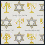 HAPPY HANUKKAH | Ster van David | Menorah Stof<br><div class="desc">Elegant HAPPY HANUKKAH Fabric toont faux gold and Silver STAR of DAVID and MENORAH in een betegeld patroon. De tekst leest HAPPY HANUKKAH en is ,  zodat kunt u het PERSONALISEREN of veranderen zoals vereist. Ideaal voor Hanukkah-feesten. Ster van David en Menorah beschikbaar.</div>