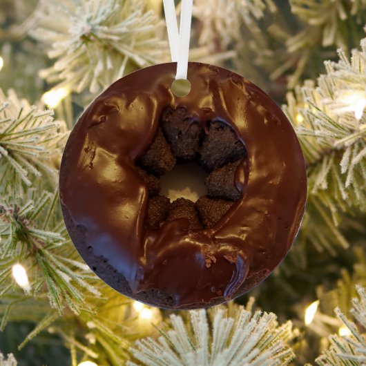 Happy Holi-Glaze Chocolate Donut Metalen Ornament (Insitu)
