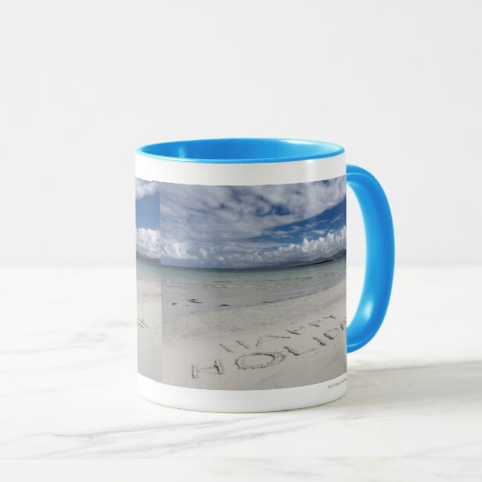 Happy Holiday geschreven op Eilogarry Beach Mok (Voorkant rechts)