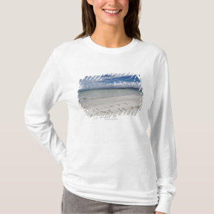 Happy Holiday geschreven op Eilogarry Beach T-shirt