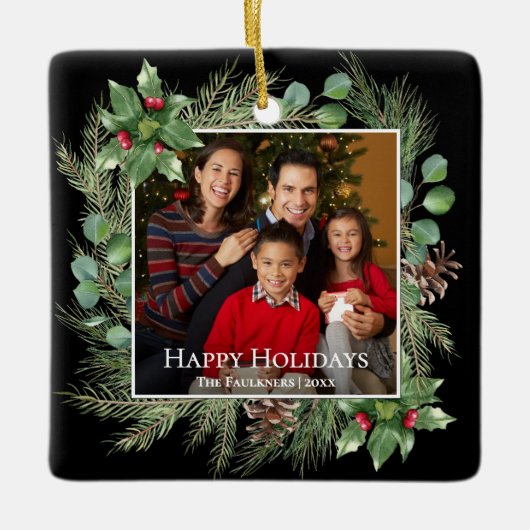 Happy Holidays Photo Wreath Greenery  Keramisch Ornament (Voorkant)
