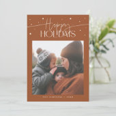 Happy Holidays Typography Terracotta Photo Feestdagenkaart (Staand voorkant)