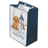Happy Holidays Winter Goldendoodle Dog Snowman Medium Cadeauzakje (Voorkant Gekanteld)