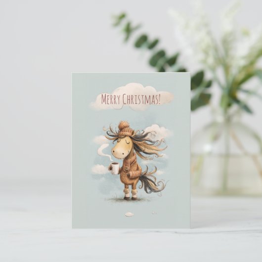 Happy horse enjoys a warm drink, Christmas holiday Feestdagenkaart (Staand voorkant)