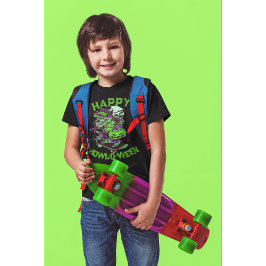 Happy Howl-o-ween Wolf Riding op Skateboard T-shirt