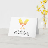 Happy Jubileum Champagne Glass Script Elegant Kaart (Gele Bloem)