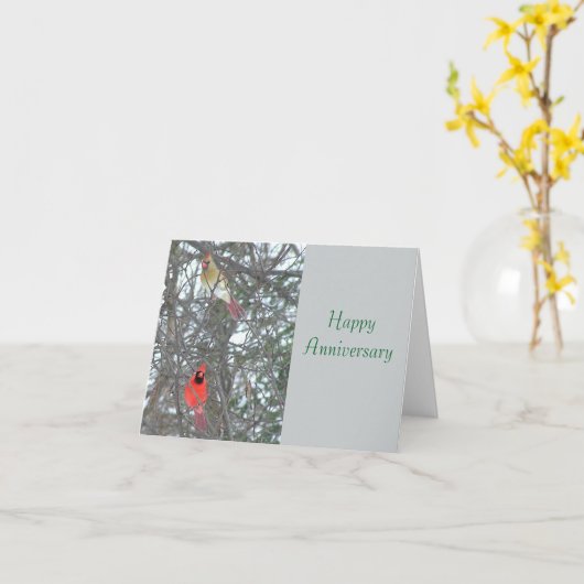 HAPPY JUBILEUM/MAN & VROUW KARDINAAL IN BOOM KAART (Gele Bloem)