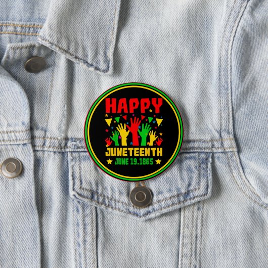 Happy Juneteenth Black Red Green Yellow Hands Ronde Button 7,6 Cm (In situ)