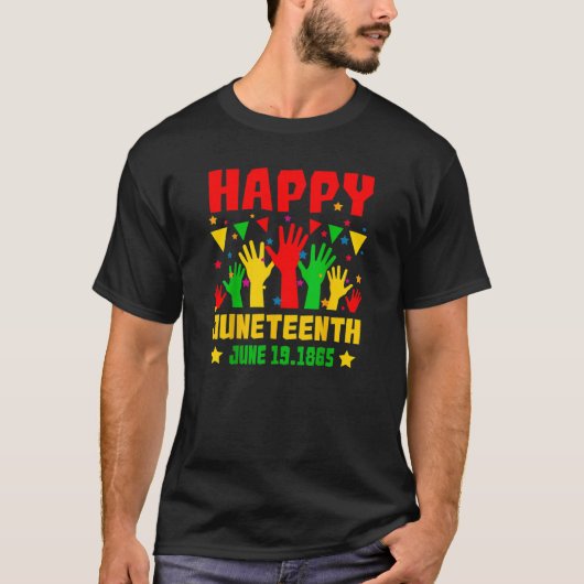 Happy Juneteenth Black Red Green Yellow Hands T-shirt (Voorkant)