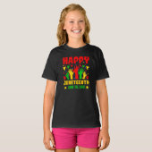 Happy Juneteenth Black Red Green Yellow Hands T-shirt (Voorkant volledig)