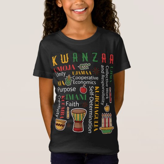 Happy Kwanzaa Drum Kinara Seven Kandles Africa Cel T-shirt (Voorkant)
