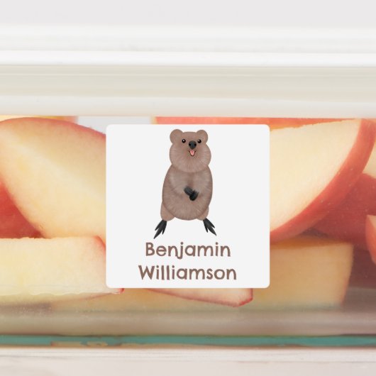 Happy lachende schattige quokka cartoon gepersonal labels (Aangebracht)