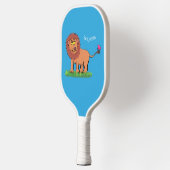 Happy lion met vlinderse cartoon illustratie pickleball paddle (Links)