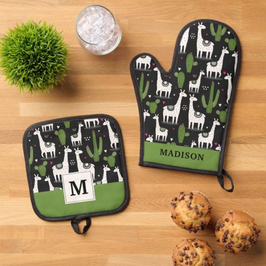 Happy Llama Pattern Ovenwant & Pannenlap Set (Top down)