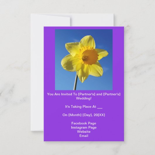 Happy-Looking Yellow Daffodil Wedding Invitation RSVP Kaartje (Voorkant)