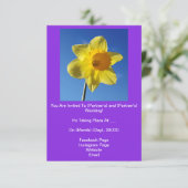 Happy-Looking Yellow Daffodil Wedding Invitation RSVP Kaartje (Staand voorkant)