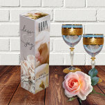 Happy Love Joy Rozen Wine Gift Box Wijn<br><div class="desc">Wijncadeaudoos met mooie beelden van perzikkleurige rozen op een zachte grijze roze achtergrond. Prachtig als cadeau voor Moederdag,  een bruiloft of een romantische viering.</div>