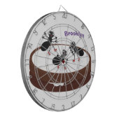 Happy miers schaatsen op koekjes cartoon dartbord (Voorkant Links)