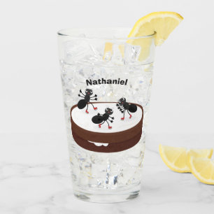 Happy miers schaatsen op koekjes cartoon glas