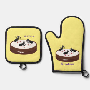 Happy miers schaatsen op koekjes cartoon ovenwant & pannenlap set