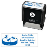 Happy miers schaatsen op koekjes cartoon  zelfinktende stempel (In situ)